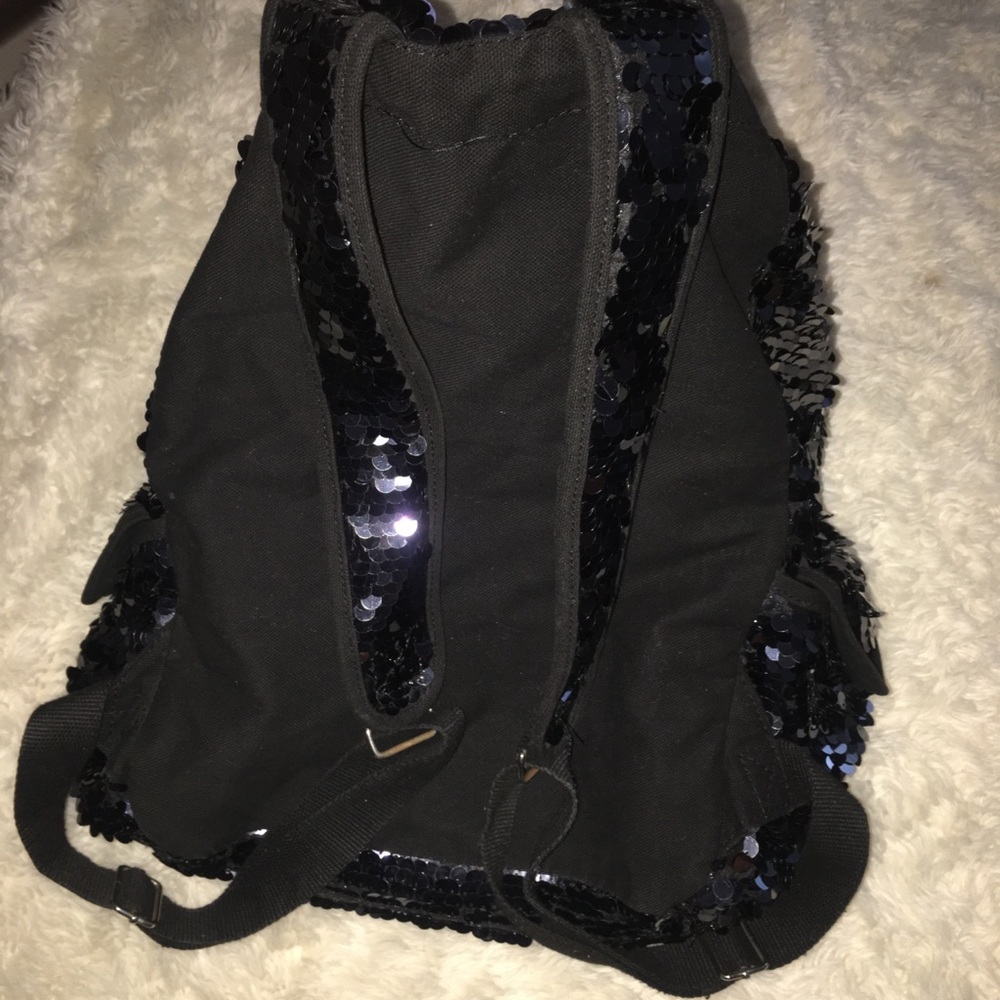 Sequined backpack - Picture 5 of 5